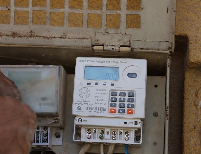 Hesekê y Tel Tamr comienzan a instalar contadores eléctricos