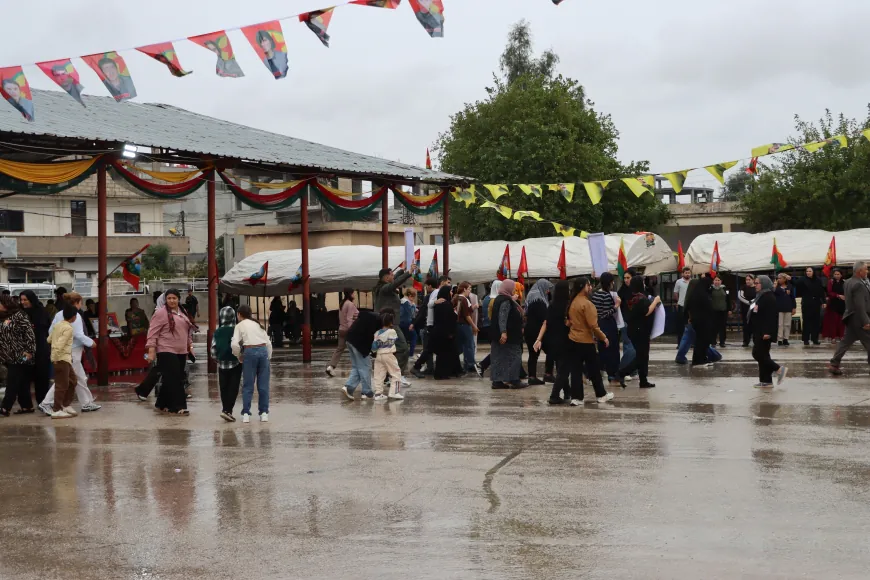 Concluye en Dêrik el primer día de la ceremonia de condolencias para las familias de 19 guerrilleros