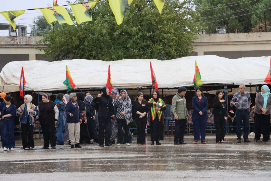 Concluye en Dêrik el primer día de la ceremonia de condolencias para las familias de 19 guerrilleros