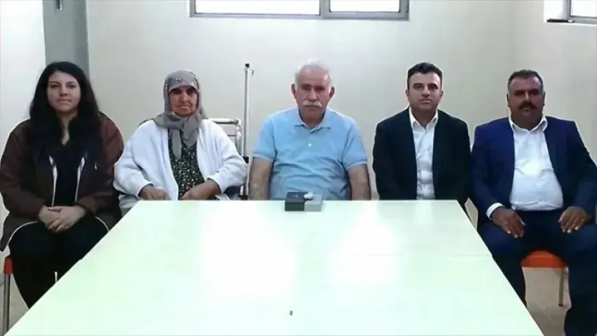 La familia del líder Ocalan viaja a Imrali