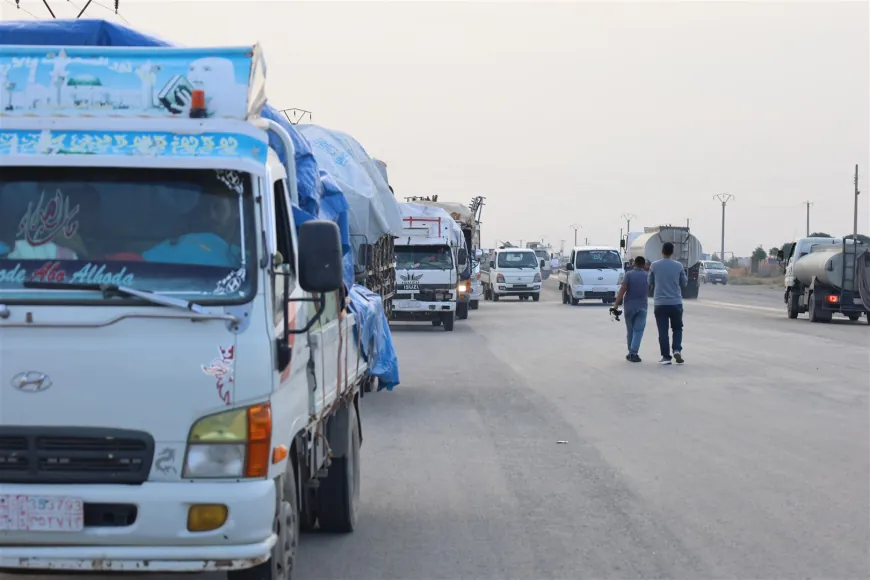 El quinto convoy de personas desplazadas de Serêkaniyê, Tel Tamr y Zirgan regresa a sus áreas