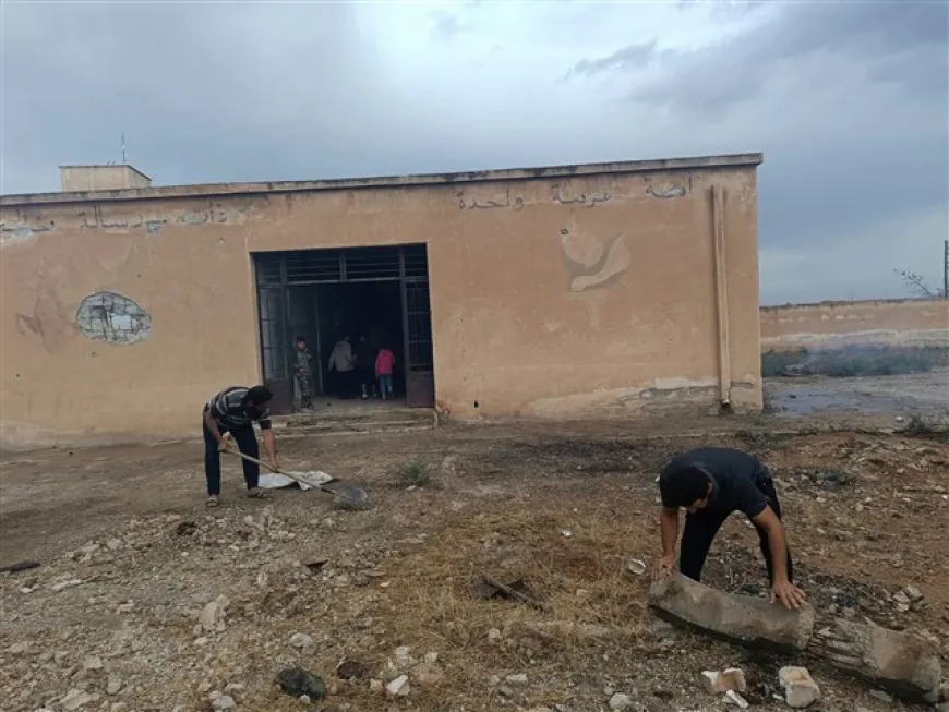 Los residentes de Rabea't reparan la escuela dañada para recibir a 170 niños
