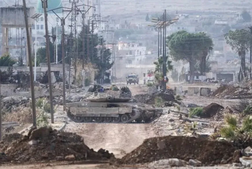 Israel libera a dos jóvenes en Quneitra y continúa sus incursiones en el campo de Daraa y Quneitra