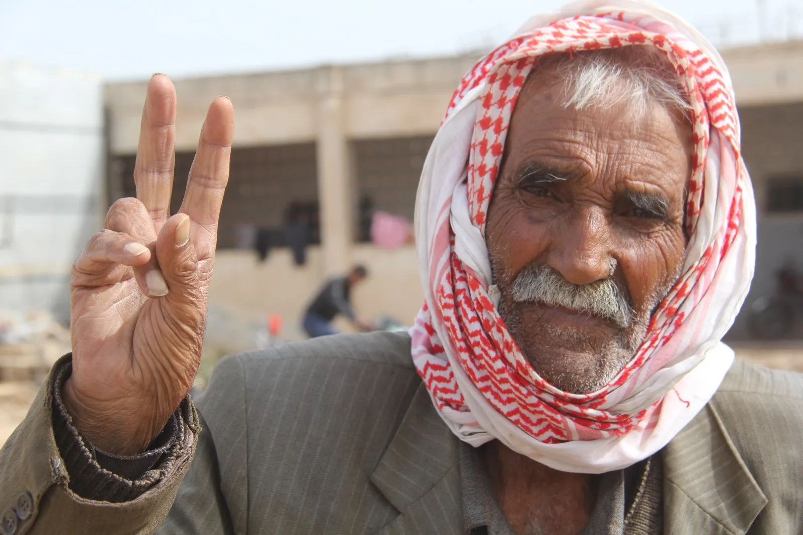 Şêniyên Efrînê li benda rizgarkirina kantona xwe ne