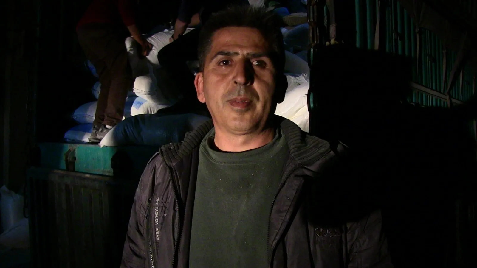 Şêniyên Helebê alîkariyê rêdikin ji gelê Efrînê re