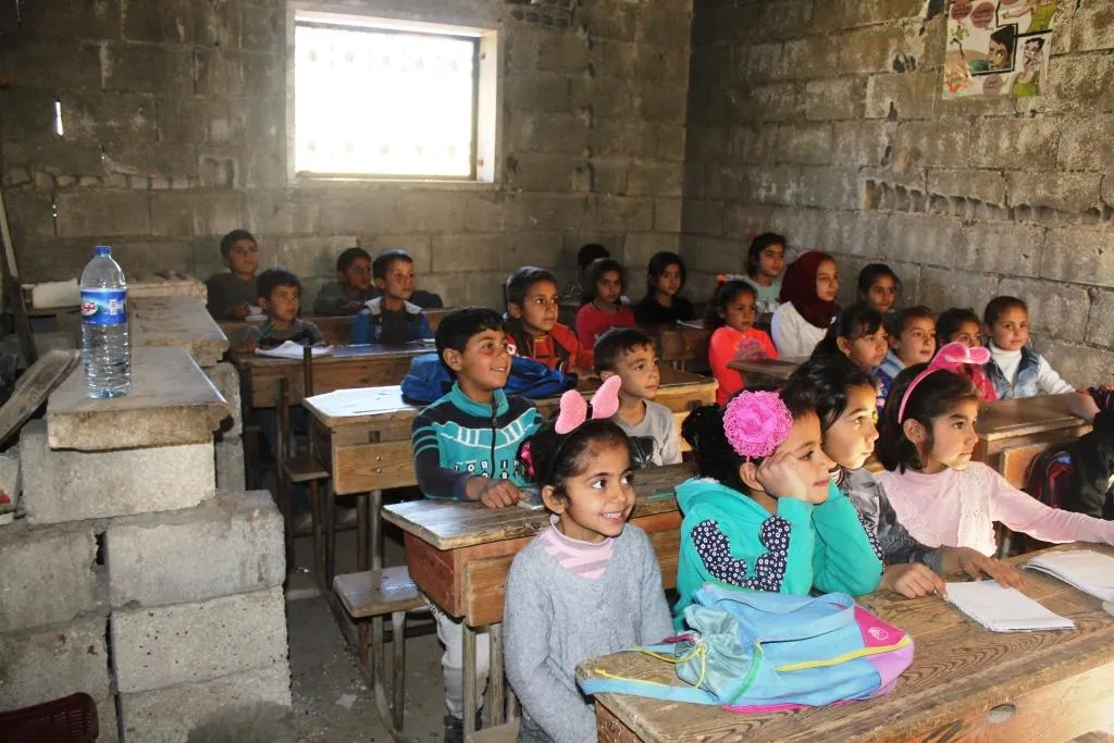 Şêniyên Reqayê bi insiyatîfa xwe du dibistan vekirin