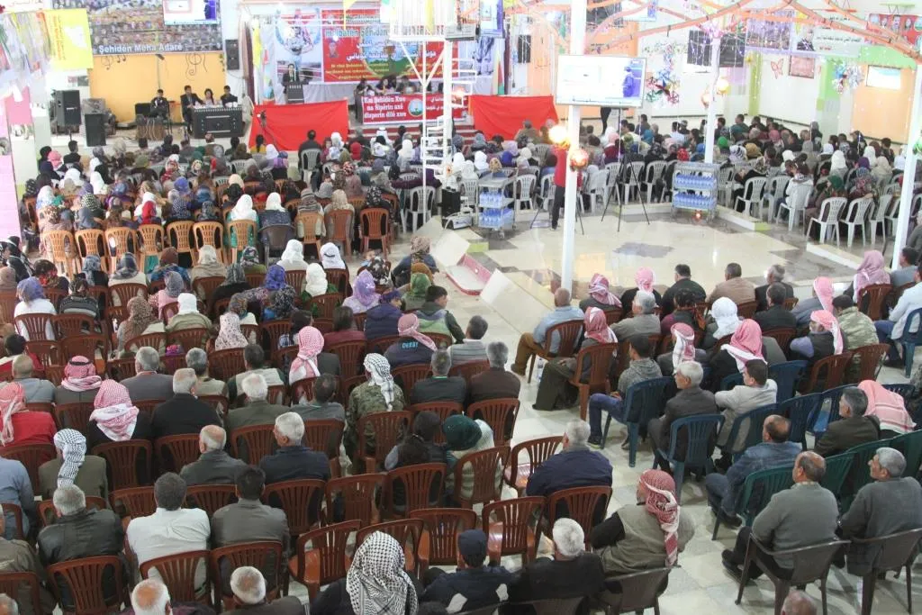 Konferansa Meclîsa Malbatên Şehîdan bi axaftinana didome