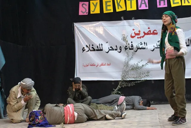 Pêşengeha wêneyên ku kiryarên Tirkiyê vedibêje hate vekirin