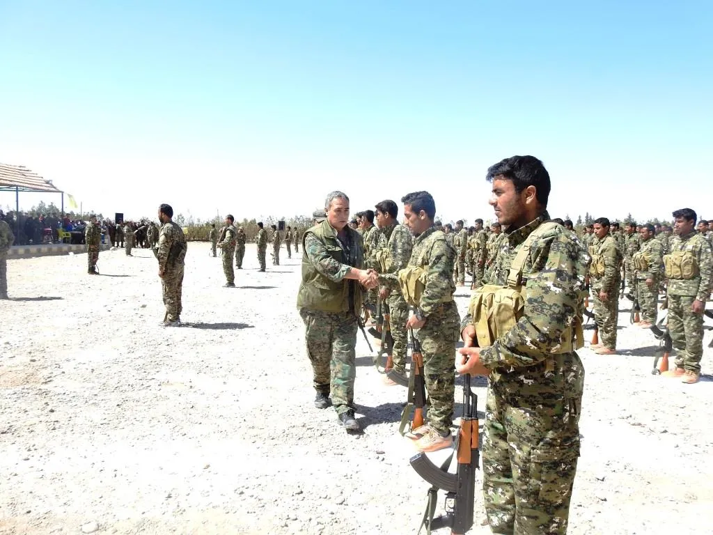 QSDʹê yekem Lîwaya leşkerî li Reqayê ava kir
