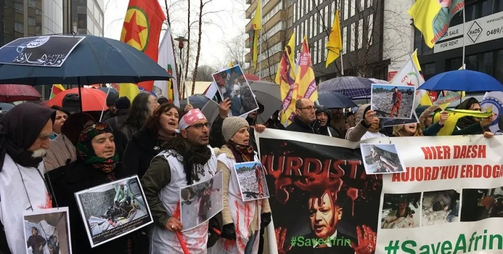 Kurdistaniyan li pêşiya KE’yê êrîşên li ser Efrînê protesto kirin