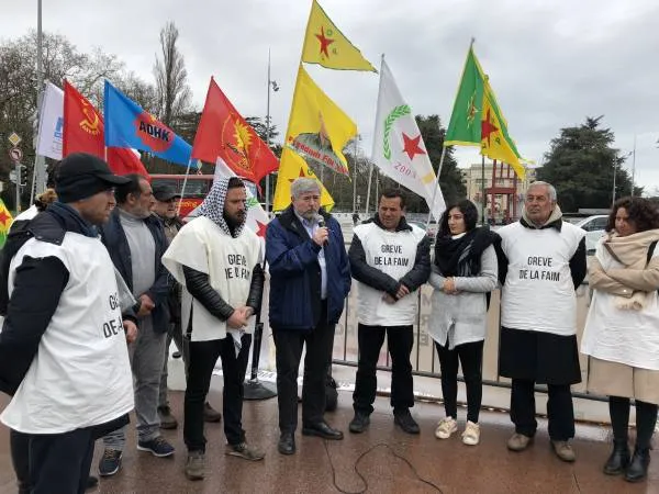 Çalakvanên greva birçîbûnê: NY hevkarê qirkirina gelê Kurd e