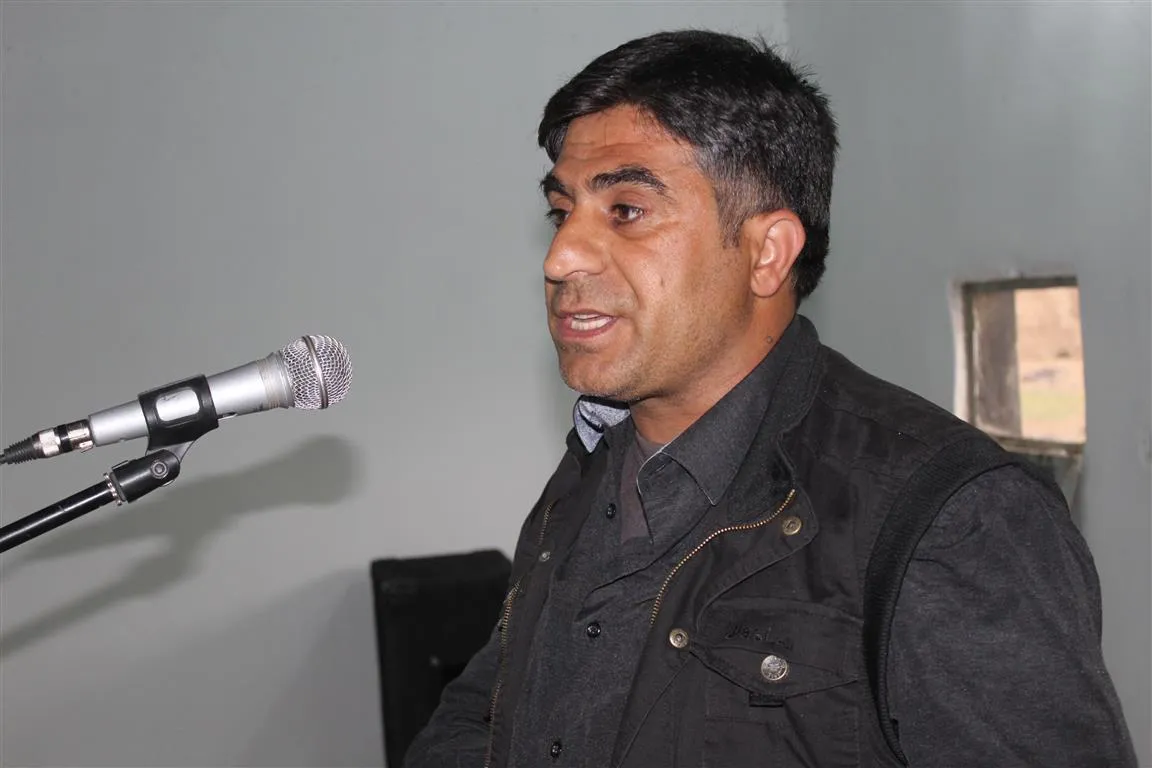 ʹJi ber em gelekî ku koletiyê qebûl nake, em rastî komployan tênʹ