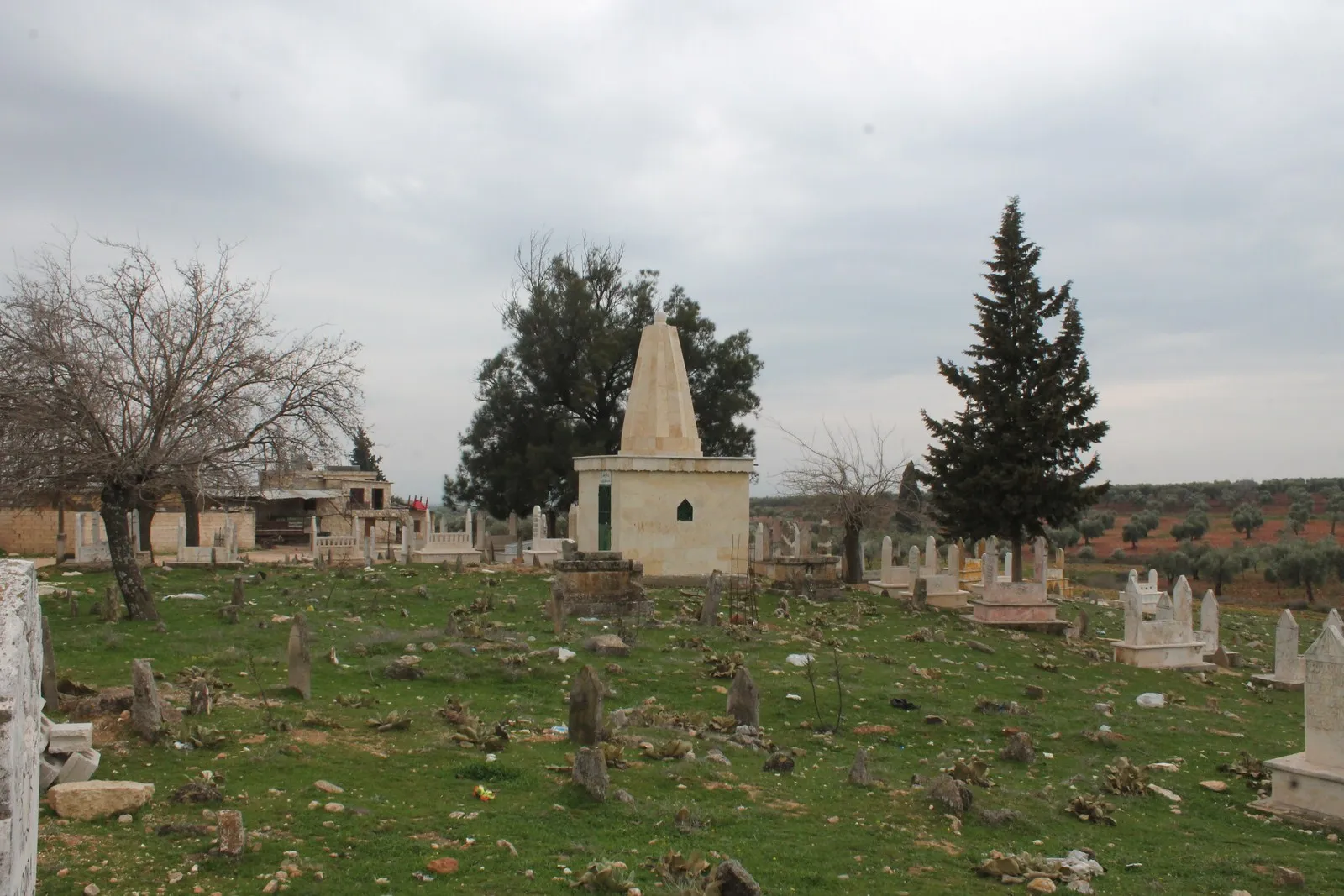 Êzidî û Elewiyên Efrînê ji pêkanîna rêûresmên olî mehrûm man