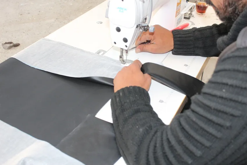 Kursiyên hesin li Tebqayê tên çêkirin