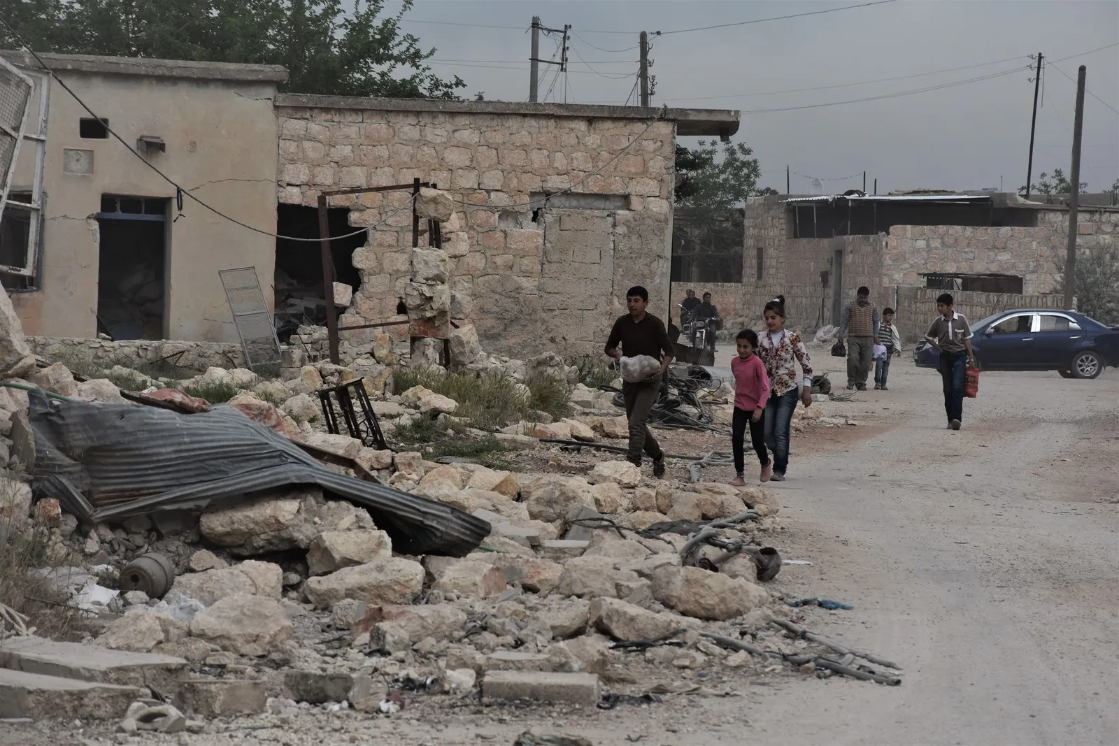 Bi wêneyan.. Efrînî dûrî warê xwe neketin