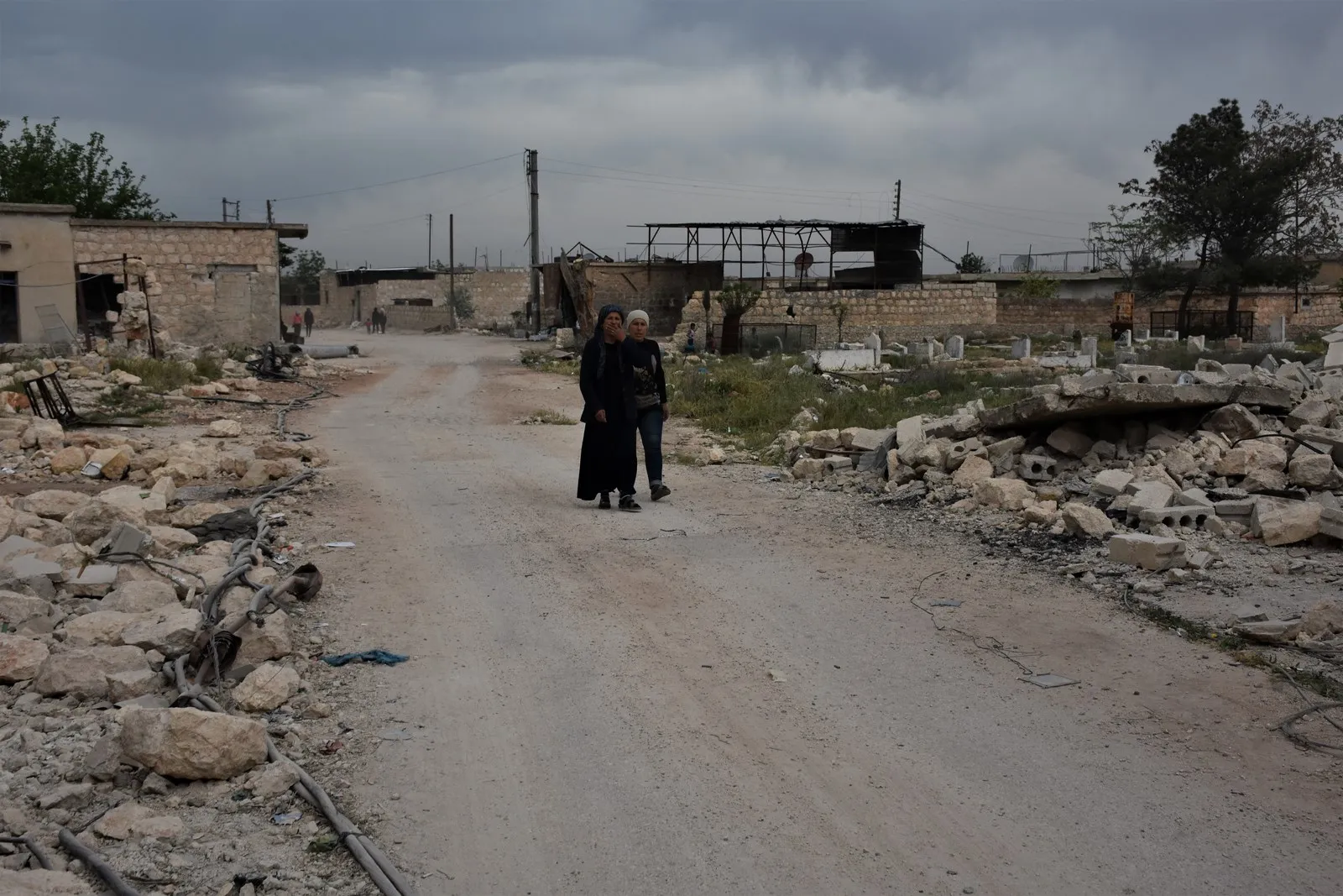 Bi wêneyan.. Efrînî dûrî warê xwe neketin