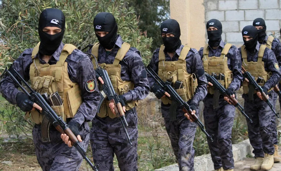YPG/YPJ`ê li navenda Efrînê li dagirkeran xist; 12 çete hatin kuştin