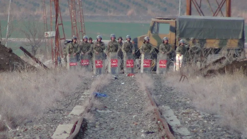 Artêşa Tirk malên welatiyên Efrînê veguhrandin girtîgeha navendî  