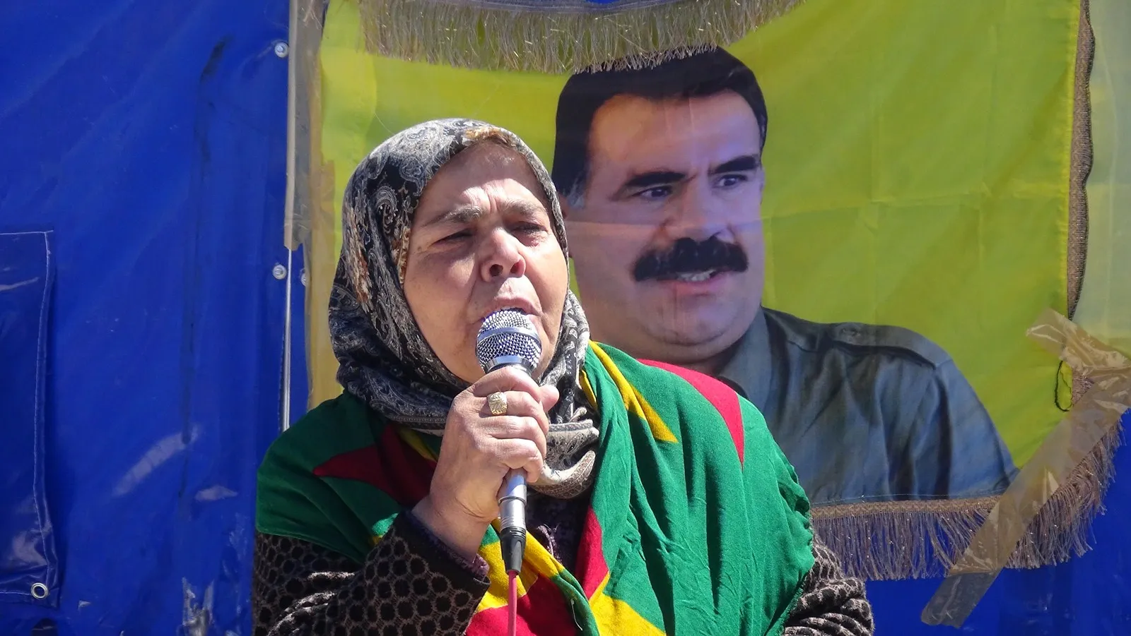 Şêniyên Efrînê rojbûna Ocalan pîroz kirin