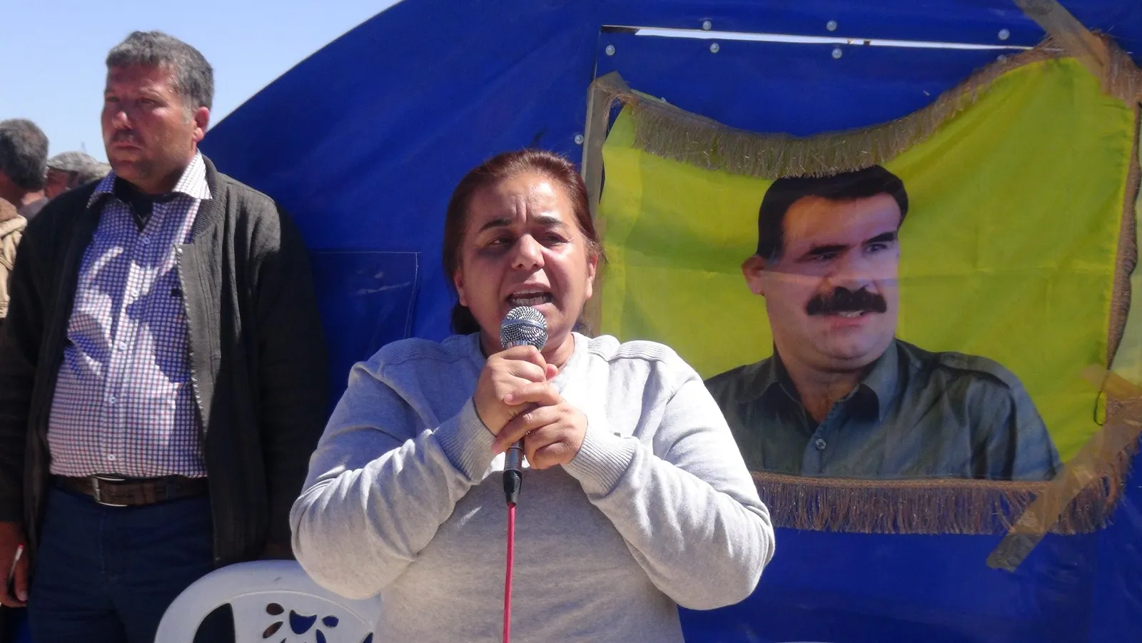 Şêniyên Efrînê rojbûna Ocalan pîroz kirin