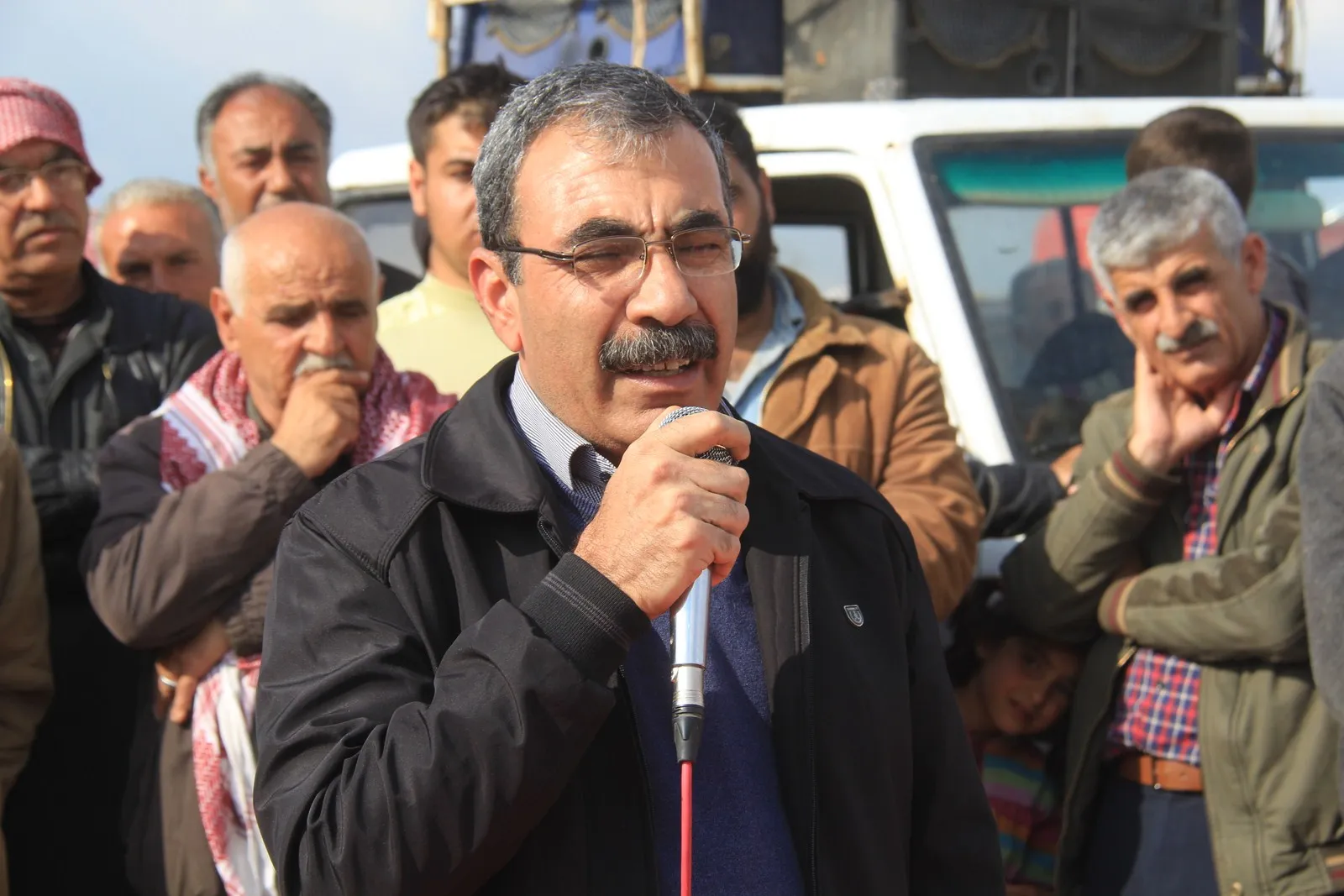 Sersaxî ji malbatên 23 şehîdên Berxwedana Serdemê hat xwestin