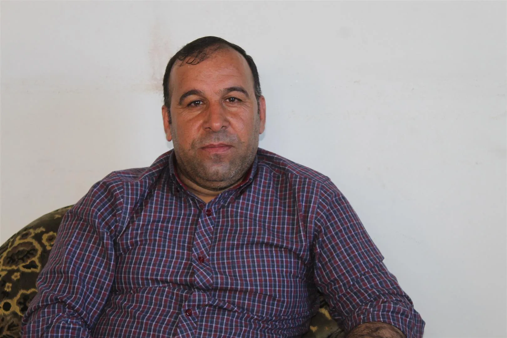 Hiqûqnas: Koçberiya bi darê zorê sûcê şer e  
