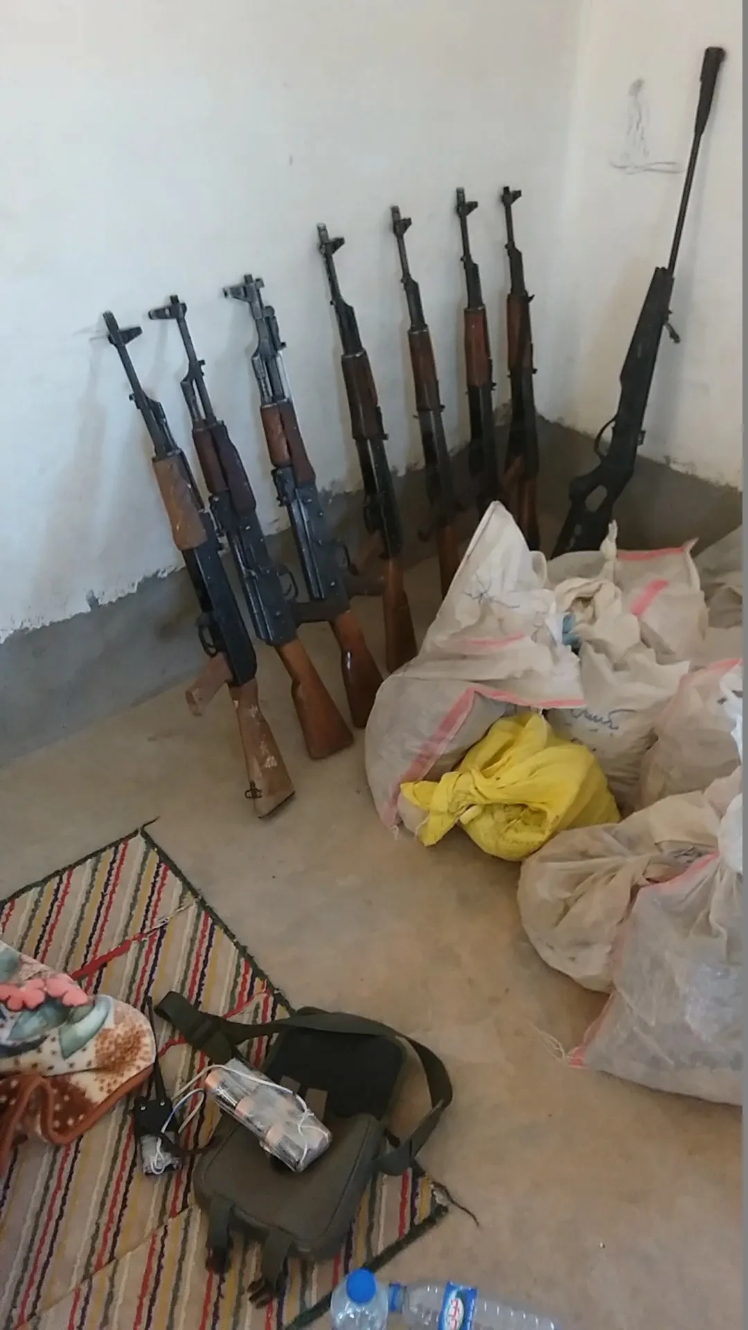 Bagera Cizîrê: Şervanan miqdarek çek û cebilxane destser kirin