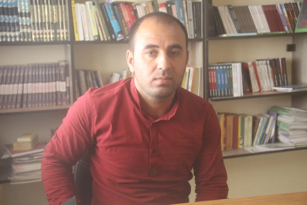 ′Zimanê Kurdî nasname û çanda civakê ye′