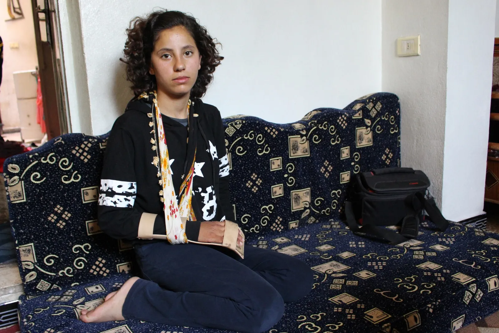 Komînên Şêxmeqsûd alîkariya birîndarên Berxwedana Serdemê dike