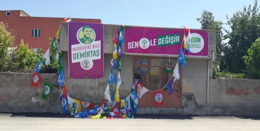 Leşkerên Tirk li Silopiyê alên HDP'ê qetandin