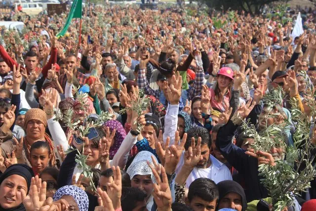 Meşa gelê Efrînê ya li dijî dagirkeriyê dest pê kir