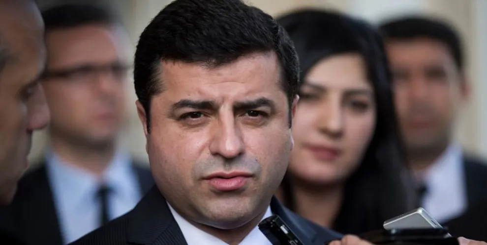 Demîrtaş ji ber xebatên hilbijartinê tevlî rûniştinê nebû