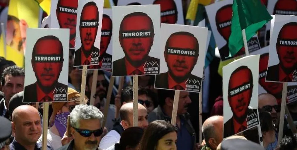 Gelê Londonê serdana ‘şermdar’ a Erdogan protesto kir