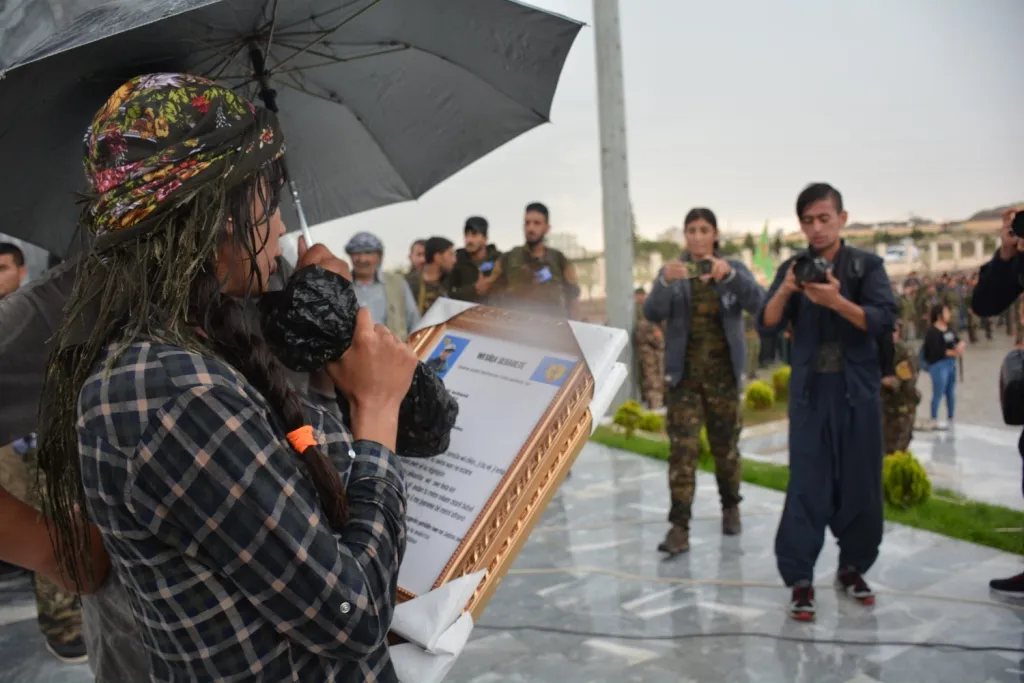 Cenazeyê şehîd Hemûdî Kobanê hat oxirkirin