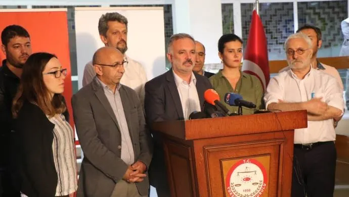 HDP'ê lîsteya namzetan teslîmî YSK’ê kir