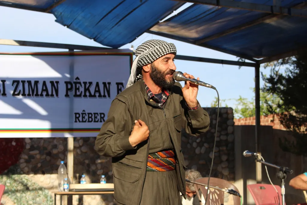 Gelê herêma Cizîrê Roja Zimanê Kurdî pîroz kir