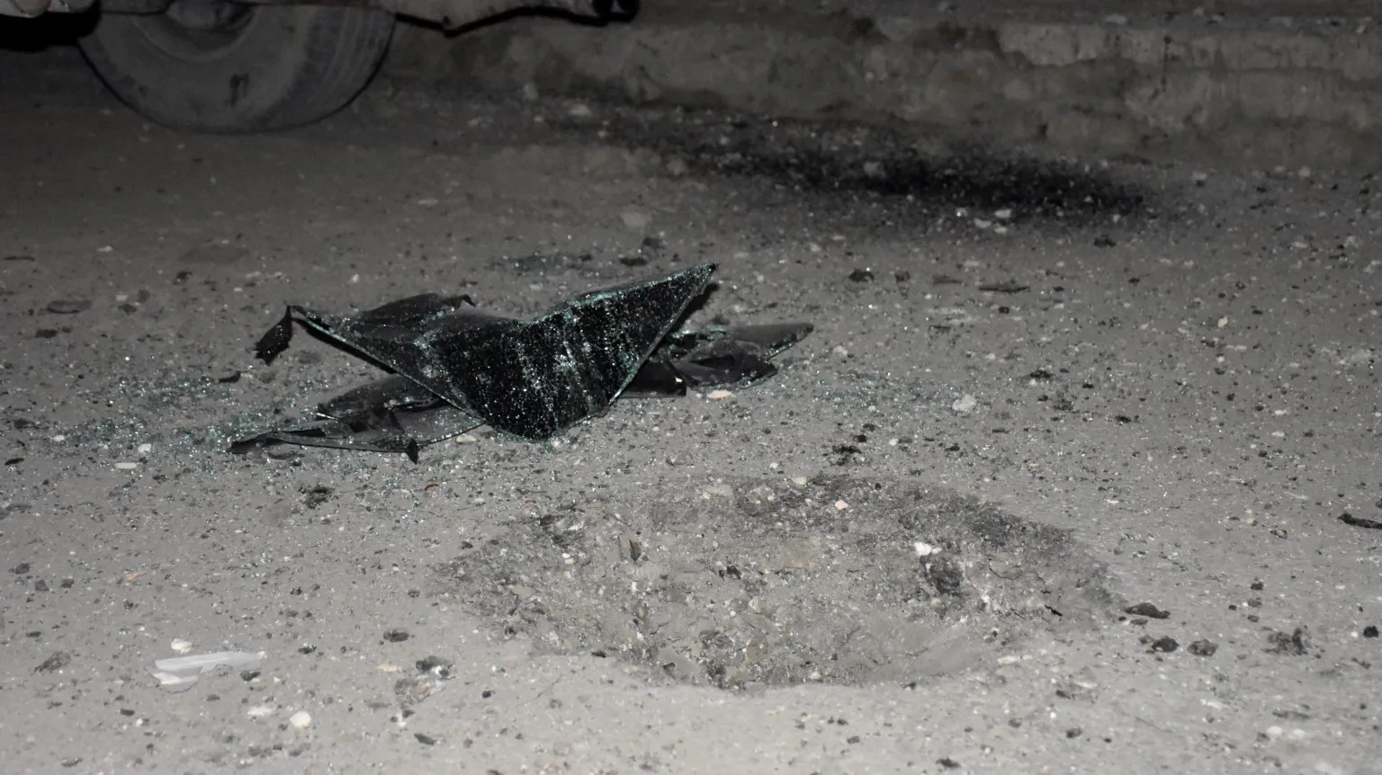 Di topbarana li ser Şêxmeqsûd de 3 sivîl birîndar bûn