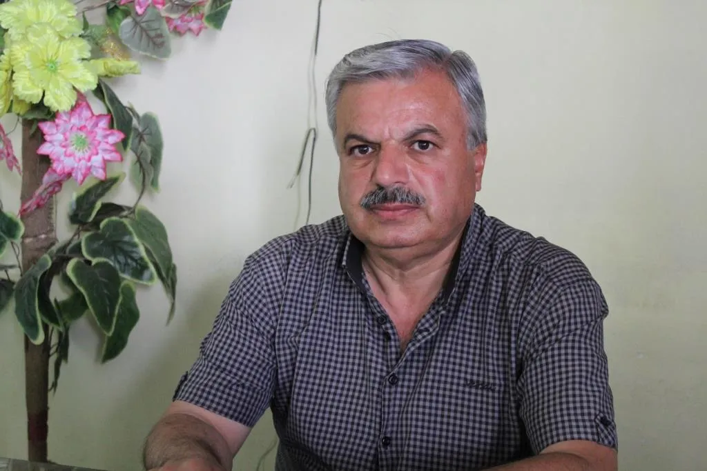 Komîn Ereb, Kurd, Siryan û Ermen an dike yek