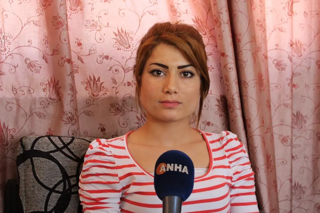 Xwendekarên Efrînê di Zanîngeha Rojava de perwerdeya xwe didomînin