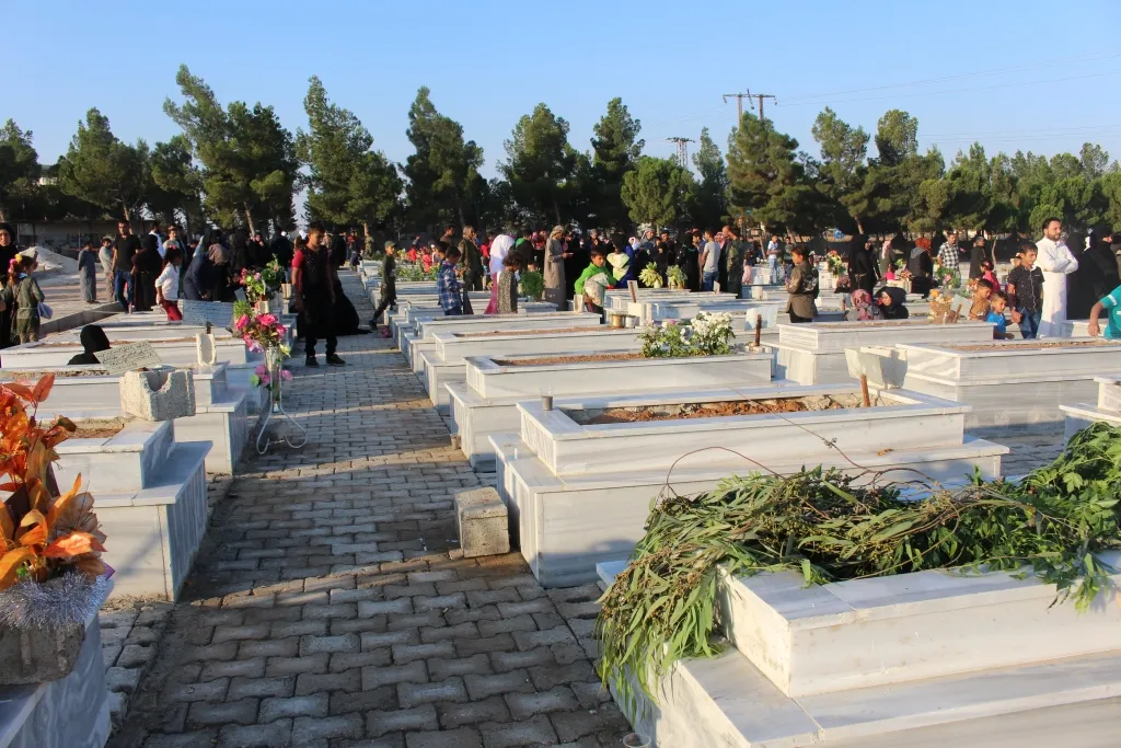 Şêniyên Minbicê cejna malbatên Şehîdan pîroz kirin
