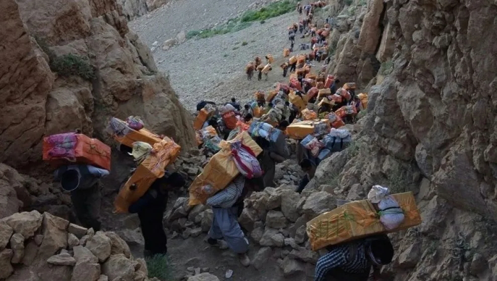 6 kolber hatin girtin û kasibkarek jî birîndar bû