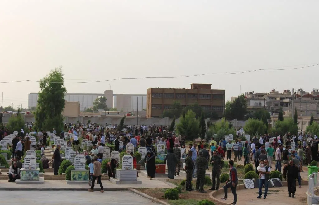Şêniyên kantona Qamişlo serdana goristanên şehîdan kirin