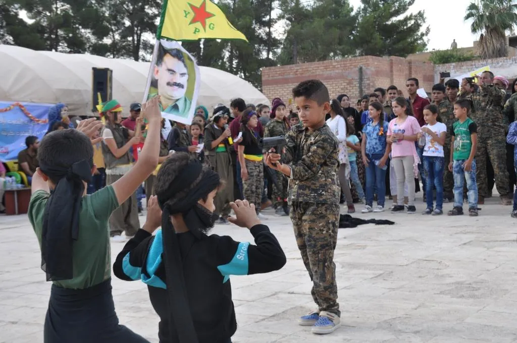 Bi wêneyan.. Girê Spî şahiya salvegera rizgarkirinê lidar dixe