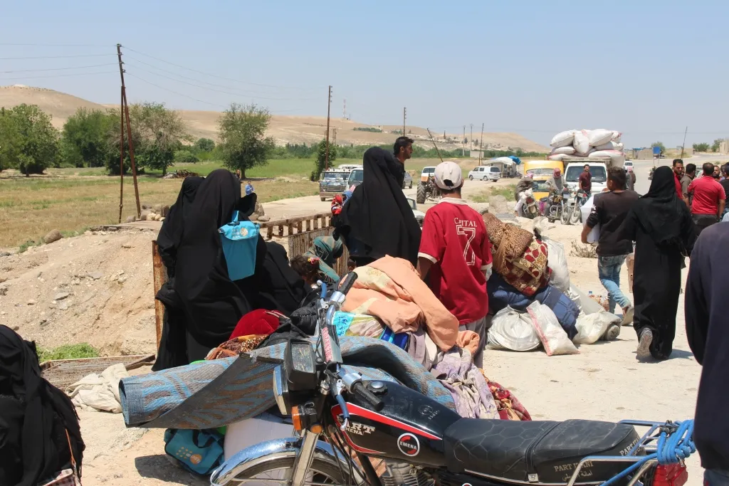 Koçberên Iraqê ji zilma dewleta tirk hatin Minbicê