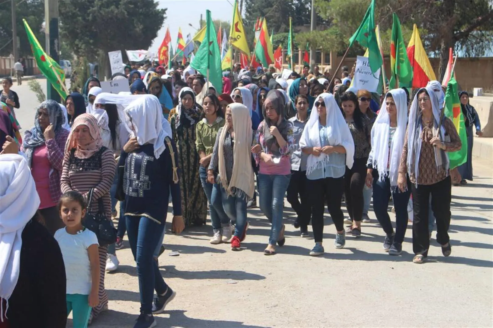 'Bila civaka navneteweyî rê li pêşiya destdirêjiyên Tirkiyeyê bigire'