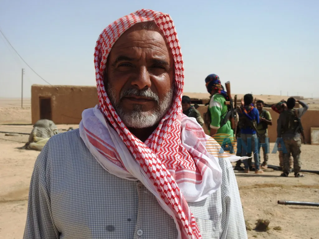 'Em bi saxî bin ax kiribûn'