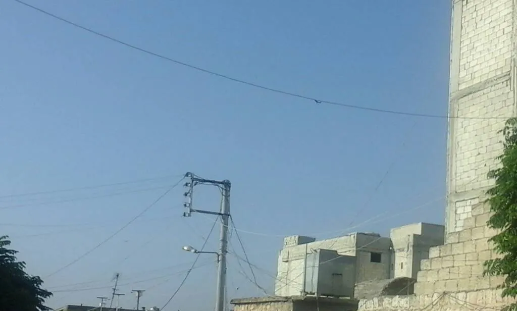 Çete li Efrînê kabloyên ceryanê didizin