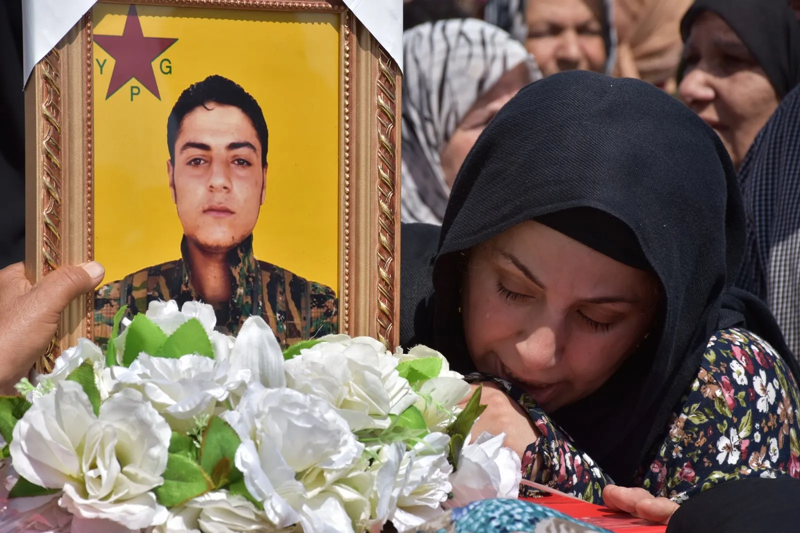 Cenazeyê şehîd Kendal Efrîn li Şehbayê hate oxirkirin