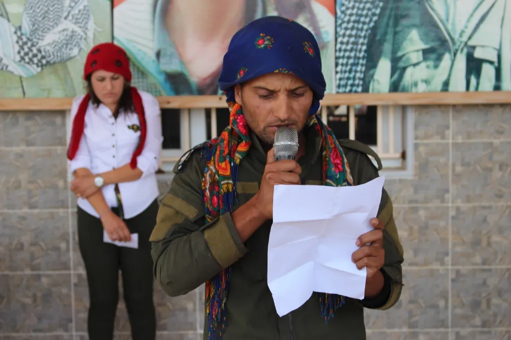 Bi sedan kesî cenazeyê Şehîd Ebulrehman Seyîd spartin axê