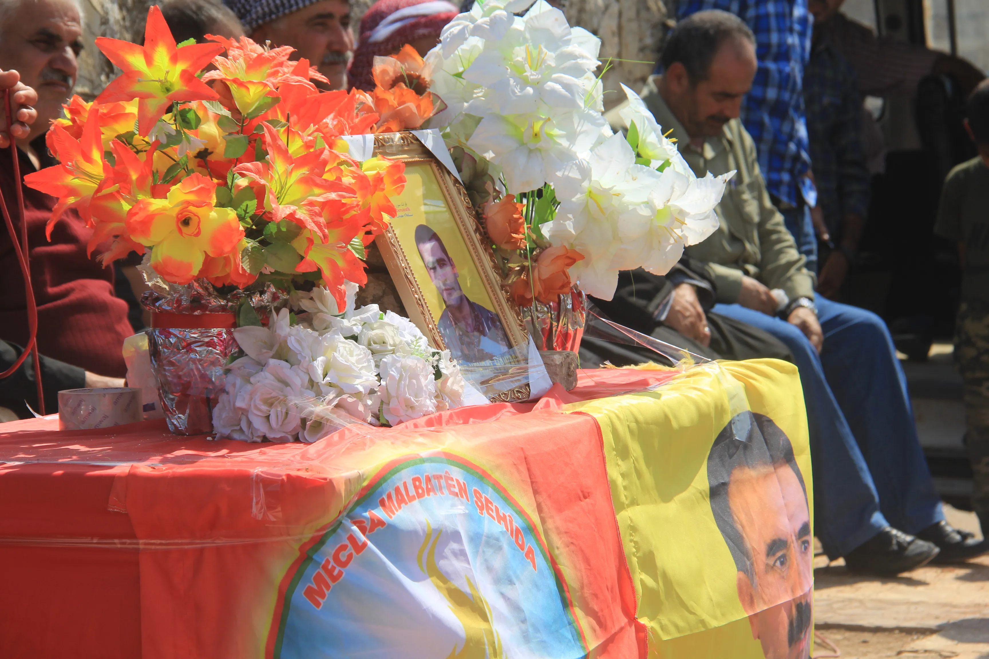Sersaxî ji malbata Kendal Hawar re hate xwestin